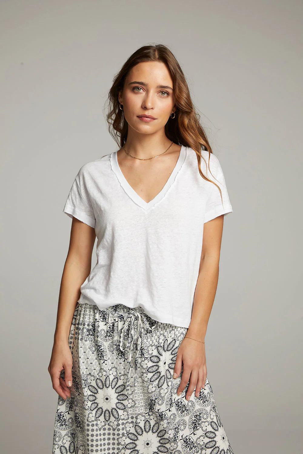 Linen V-Neck Tee