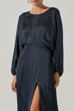 Might Bloom Dolman Dress - Image 4