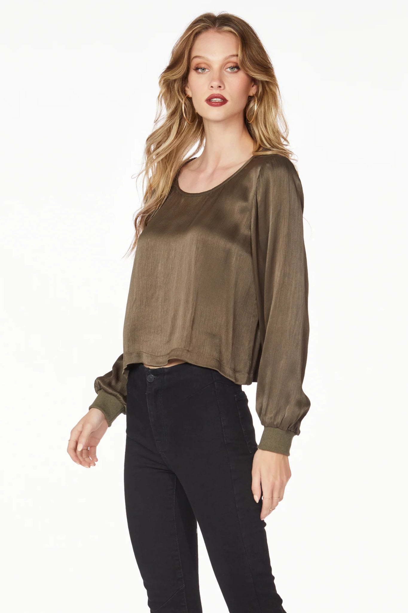 Rise Edge Top