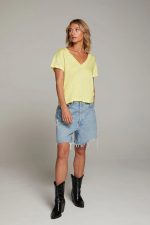 Satén V-Neck Tee - Image 6