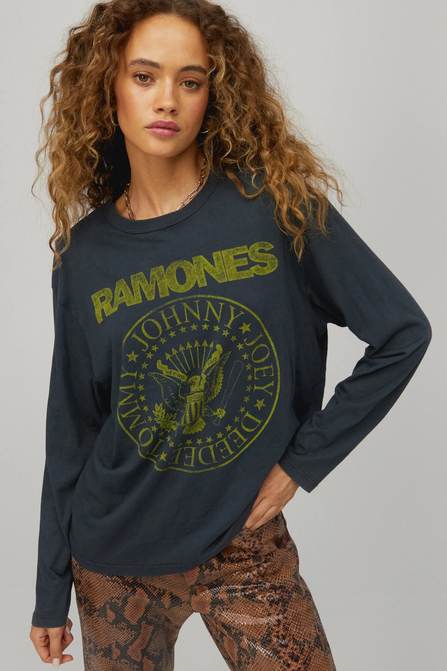 Nuance Crest Crewneck