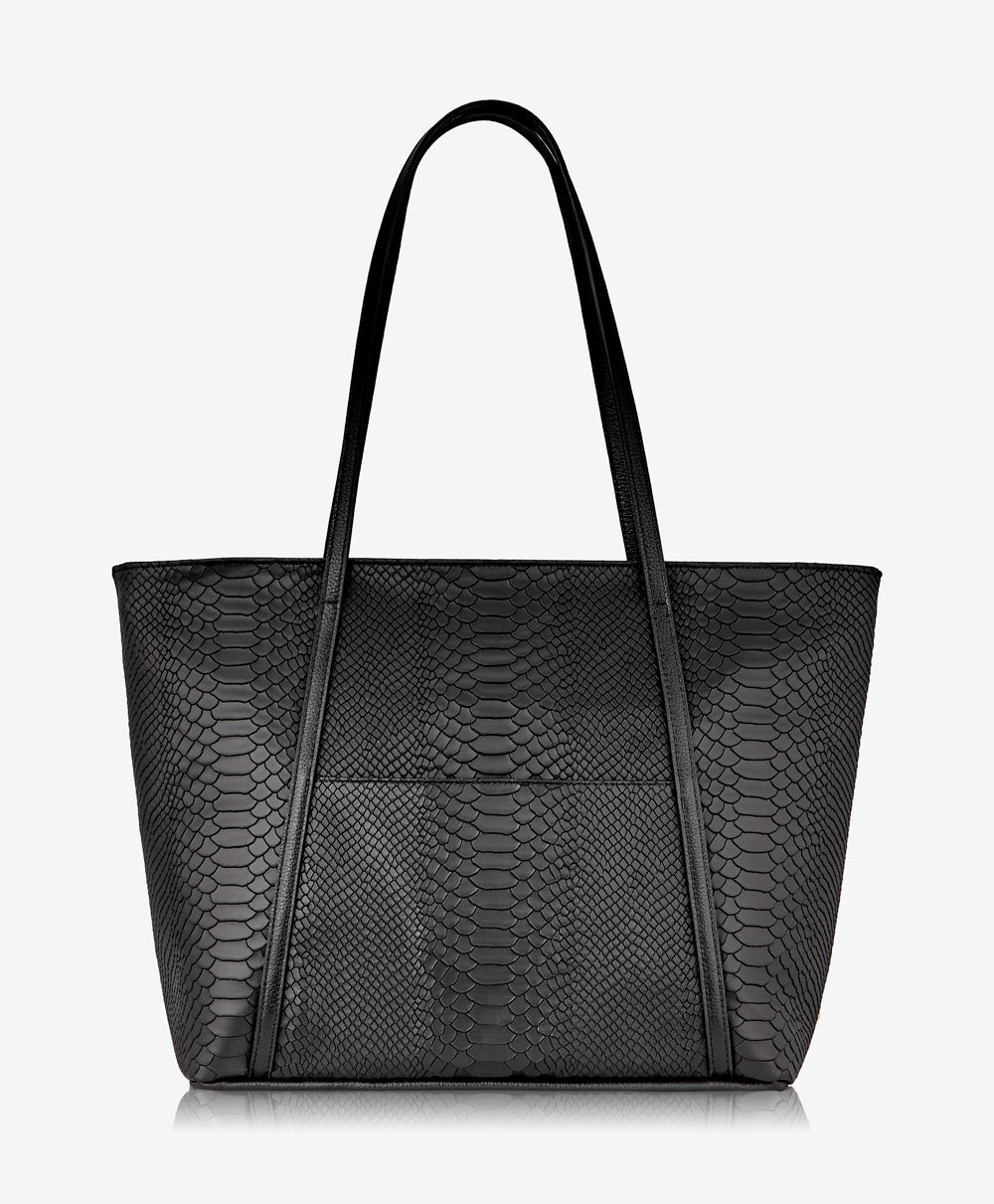 Fina Brise Travel Tote
