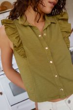Cadencia Ruffle Button Top - Image 12