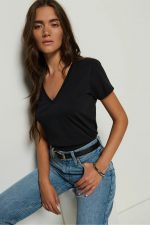 Mist Mood Slim V Neck Tee