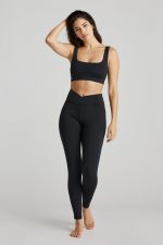 Midnight V Front Legging - Image 3