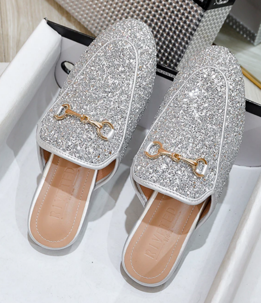 Tendre Destino Vintage Slippers Tendre Destino Vintage Slippers - Image 1