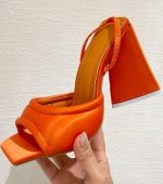 Figure Heels - Image 3